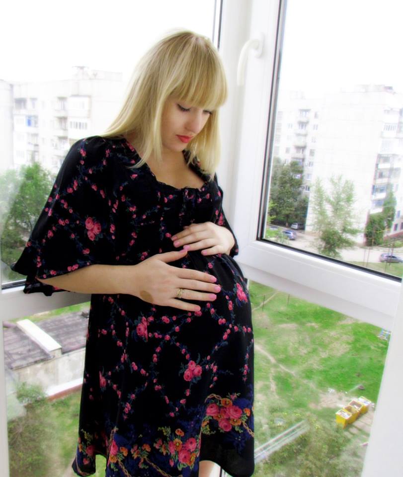 Беременная Кристина