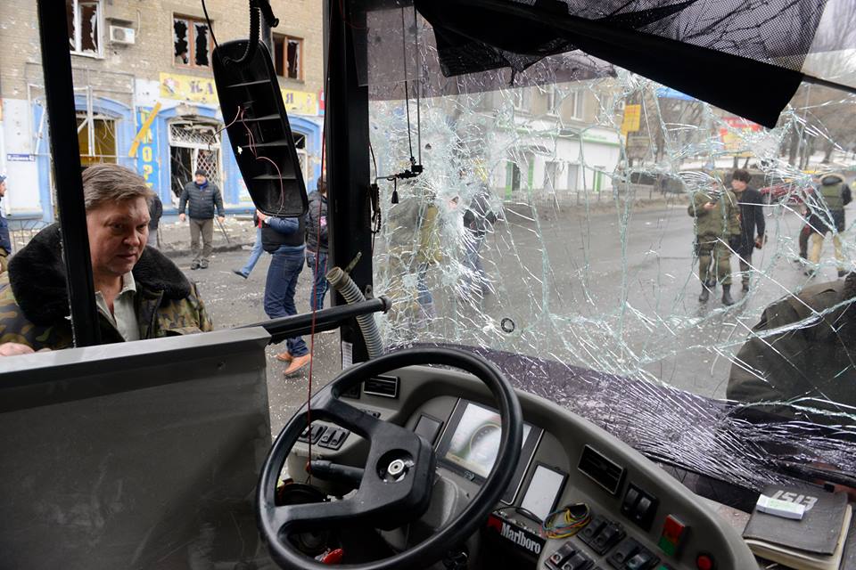 Обстрел троллейбуса на Боссе в Донецке