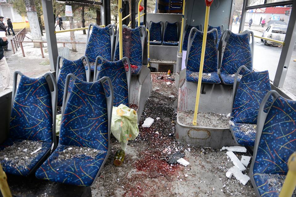 Обстрел троллейбуса на Боссе в Донецке