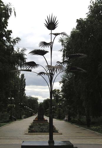 Пальма на бульваре