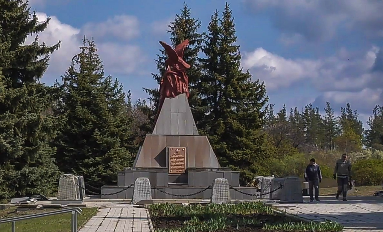 Острая могила в Луганске